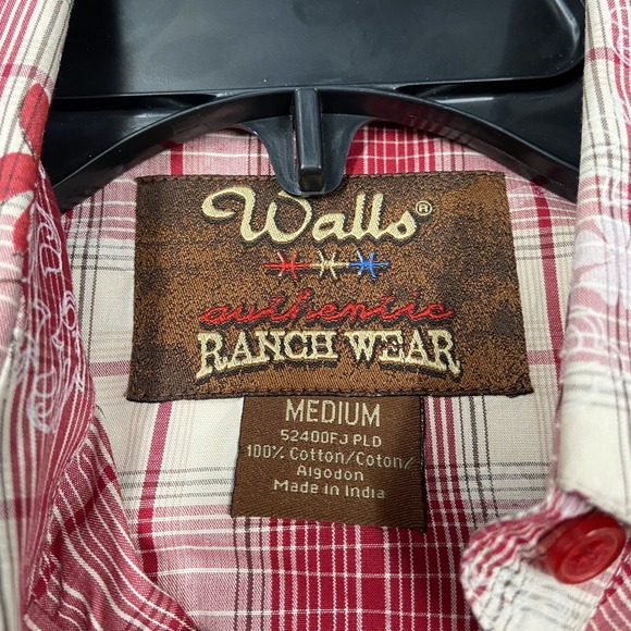 Walls Ranch Wear Western Shirt Womens Sz Medium Long Sleeve Red Roses Pearl Snap - Picture 3 of 7